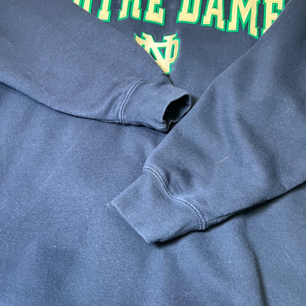 Vintage Notre Dame Mens Size Medium Fighting Irish Sweatshirt Navy Blue NCAA - Picture 8 of 12